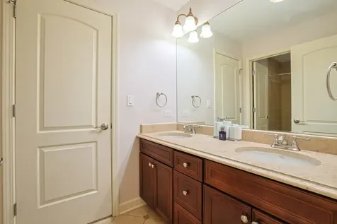 1841 Central Avenue Northbrook IL 60062