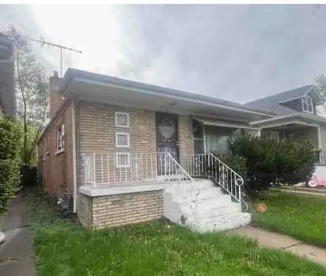 13833 South Edbrooke Avenue Riverdale IL 60827