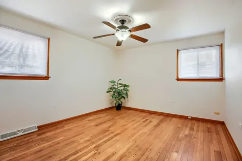 2356 183RD Place Lansing IL 60438