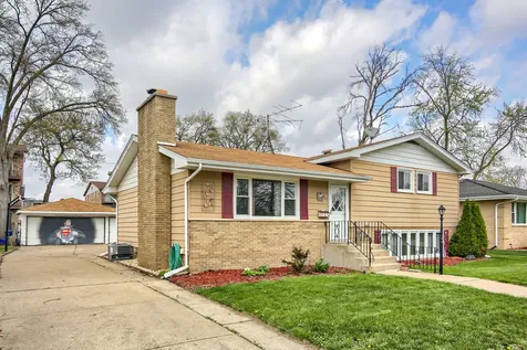 2356 183RD Place Lansing IL 60438