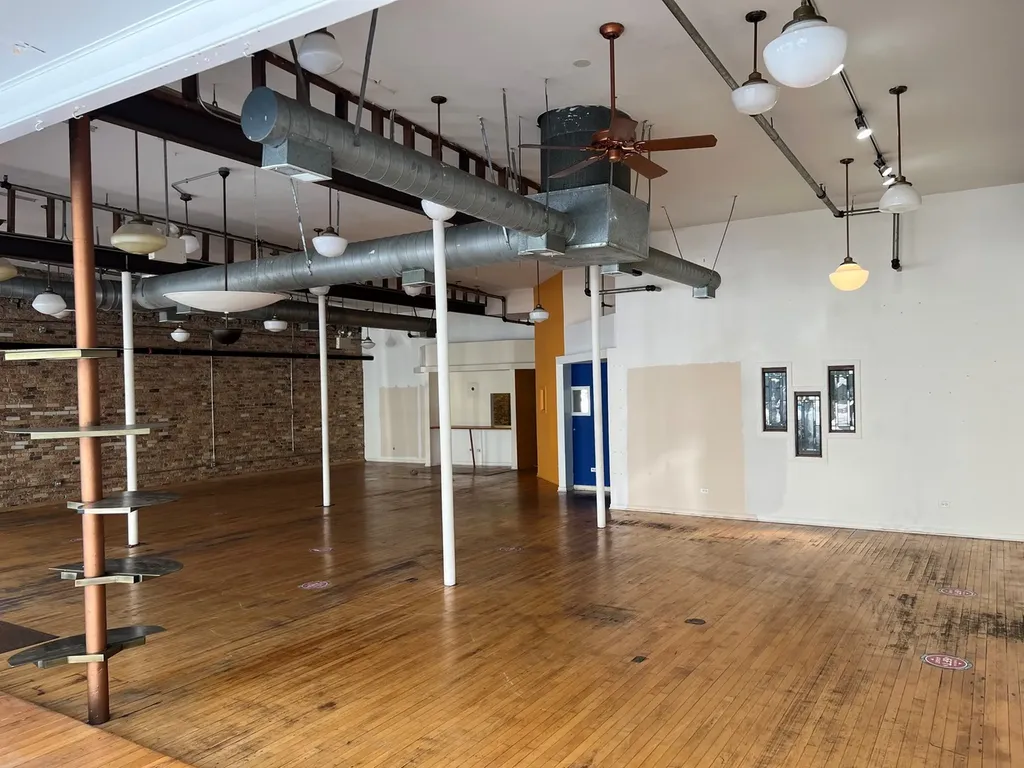 3044 North Lincoln Avenue Chicago IL 60657