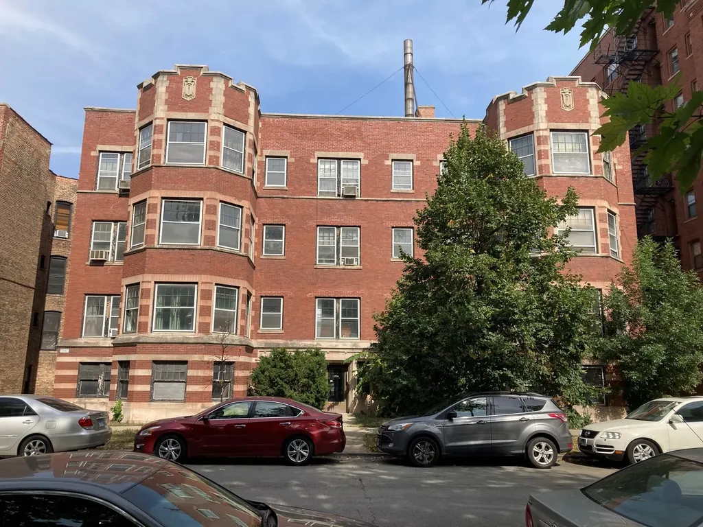 1356 East Hyde Park Boulevard Chicago IL 60615