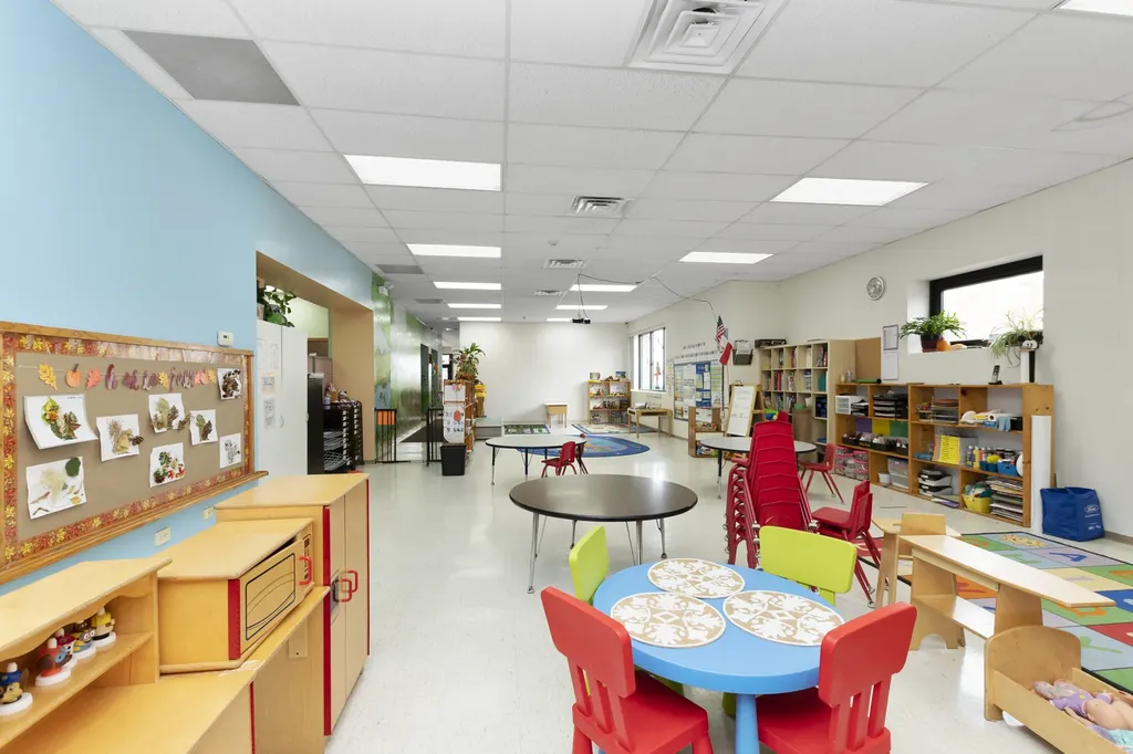 9999 Day Care Confidential Drive Justice IL 60458