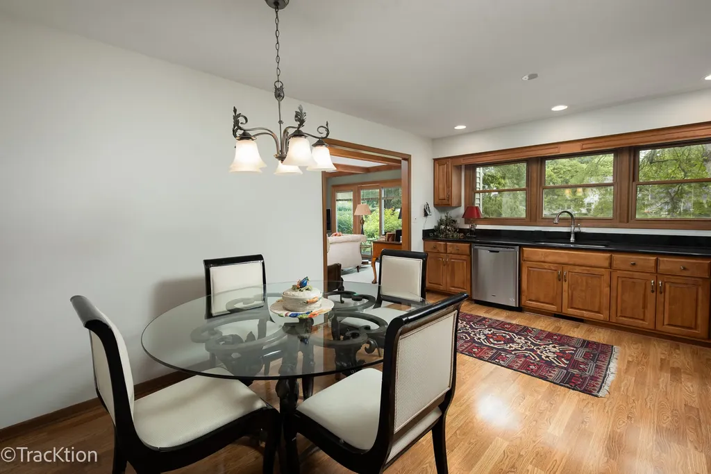 1229 West Bauer Road Naperville IL 60563