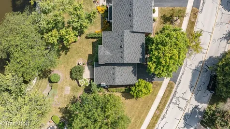 1229 West Bauer Road Naperville IL 60563