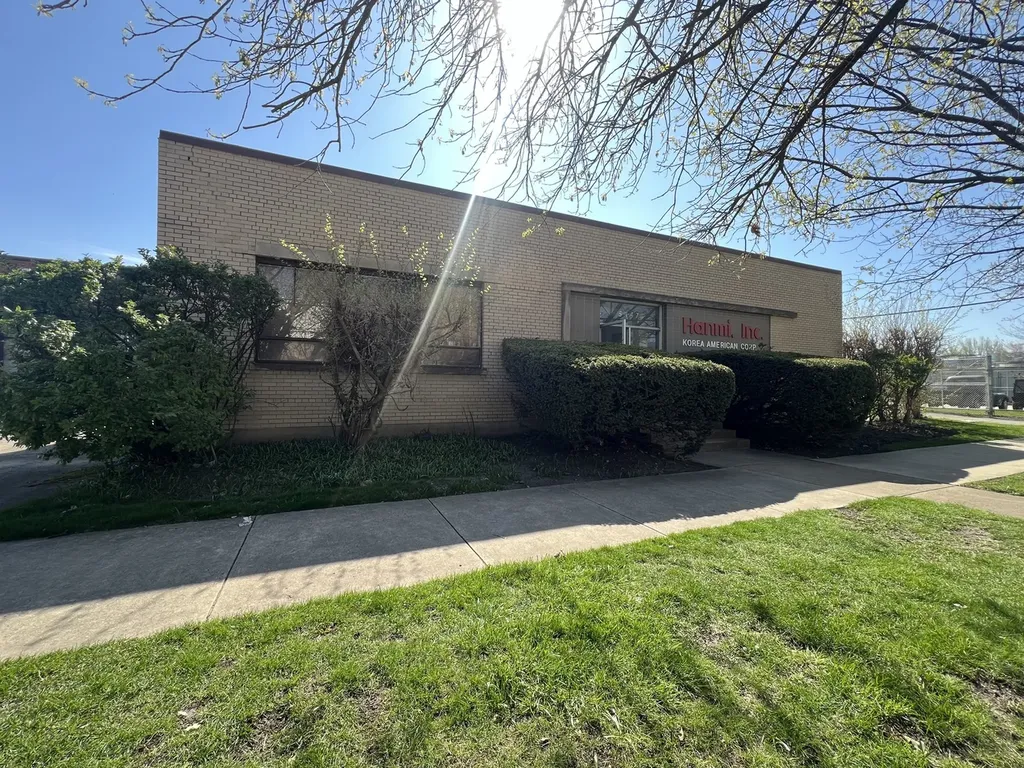 5447 North Wolcott Avenue Chicago IL 60640