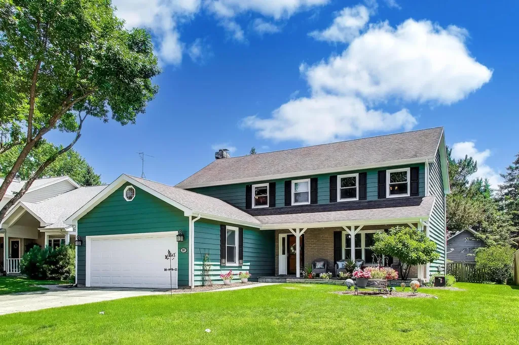 207 Mainsail Drive Third Lake IL 60030