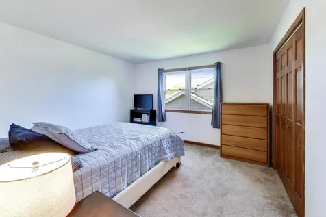 207 Mainsail Drive Third Lake IL 60030