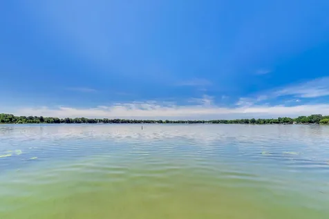 207 Mainsail Drive Third Lake IL 60030