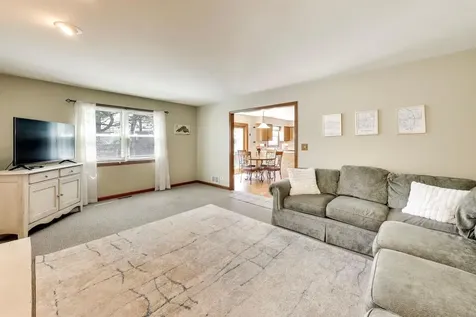 207 Mainsail Drive Third Lake IL 60030