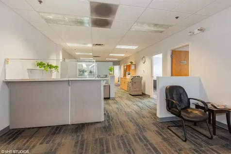 4906 South Main Street Lisle IL 60532