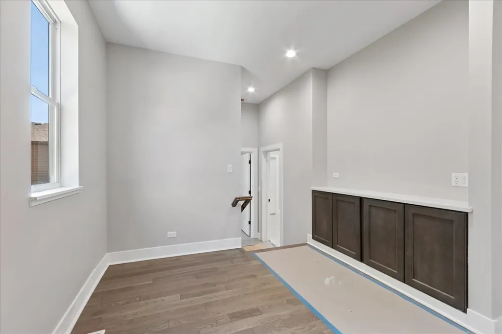 533 East Division Street Lockport IL 60441