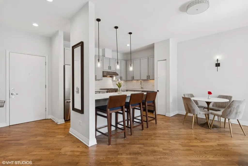 560 West Fulton Street Chicago IL 60661