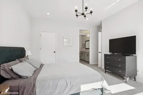 560 West Fulton Street Chicago IL 60661