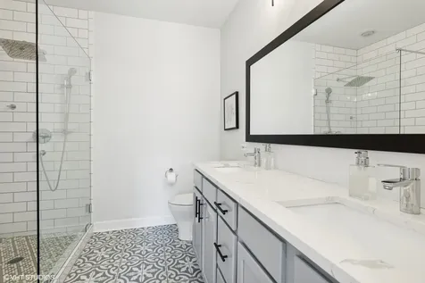 560 West Fulton Street Chicago IL 60661