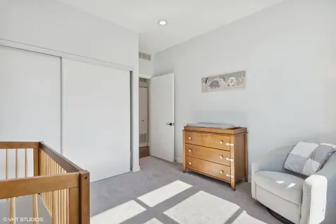 560 West Fulton Street Chicago IL 60661
