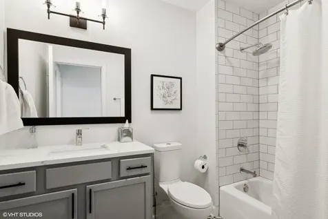 560 West Fulton Street Chicago IL 60661