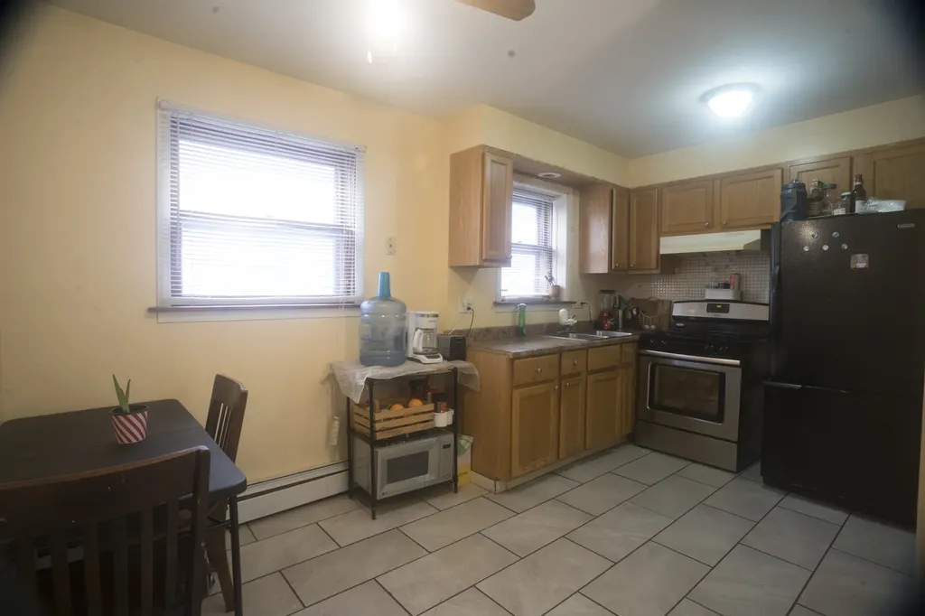 2052 135TH Place Blue Island IL 60406