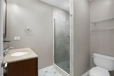5811 West Patterson Avenue Chicago IL 60634