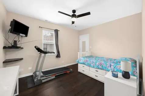 5811 West Patterson Avenue Chicago IL 60634