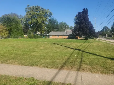 2646 Maple Street Des Plaines IL 60018