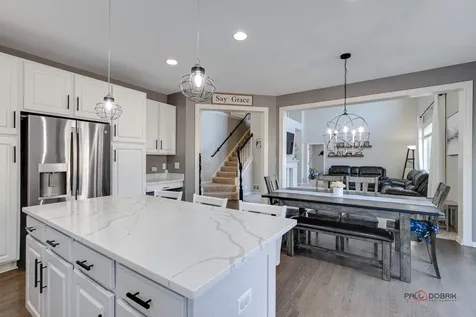 7404 Brentwood Lane Gurnee IL 60031