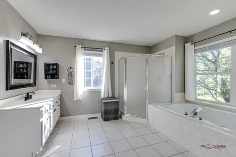 7404 Brentwood Lane Gurnee IL 60031