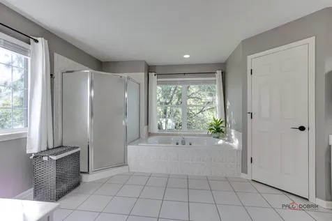 7404 Brentwood Lane Gurnee IL 60031