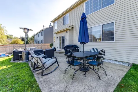 7404 Brentwood Lane Gurnee IL 60031
