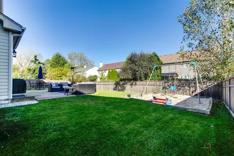 7404 Brentwood Lane Gurnee IL 60031