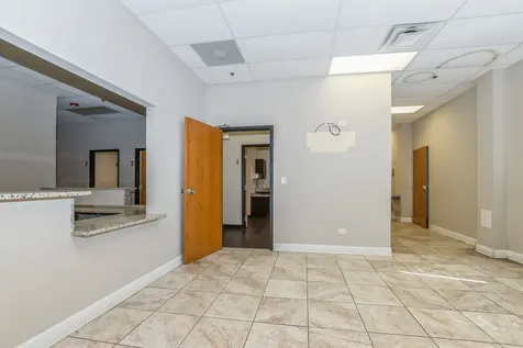 4815 West 95th Street Oak Lawn IL 60453