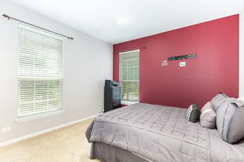 330 Veneto Bloomingdale IL 60108