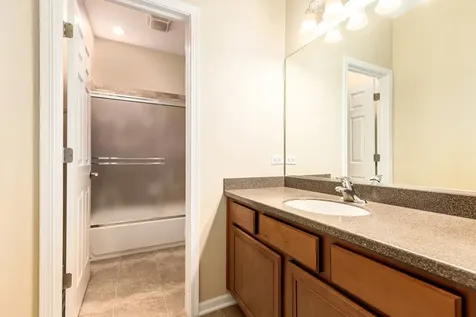 330 Veneto Bloomingdale IL 60108