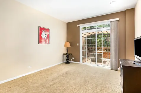 330 Veneto Bloomingdale IL 60108