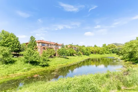 330 Veneto Bloomingdale IL 60108