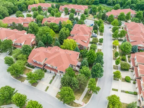 330 Veneto Bloomingdale IL 60108