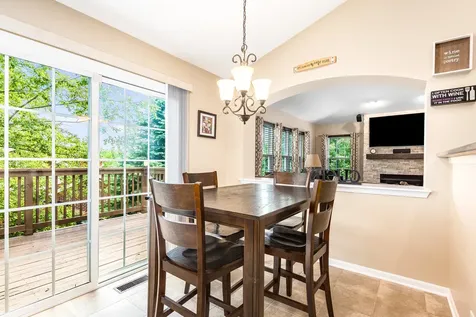 330 Veneto Bloomingdale IL 60108