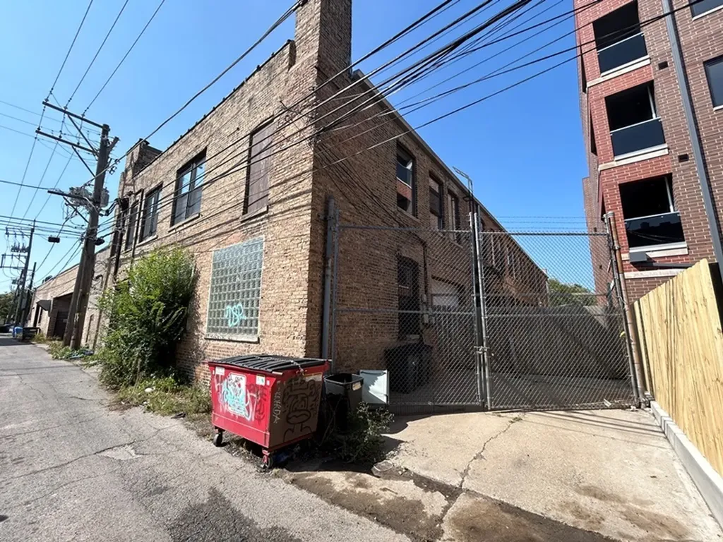 3735 West Belmont Avenue Chicago IL 60618