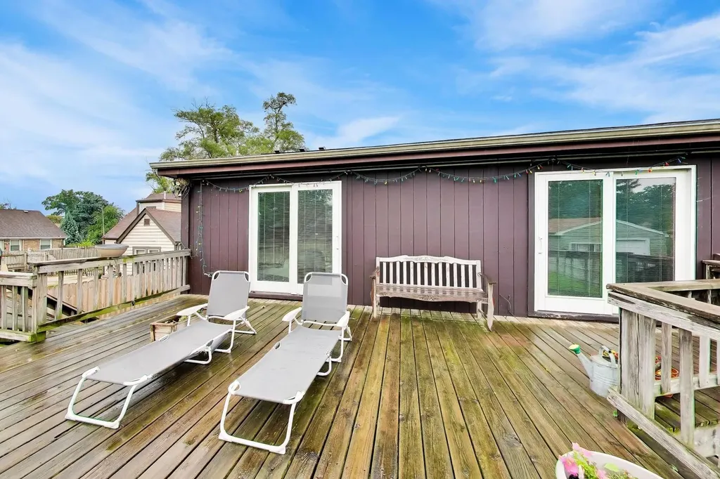 1233 Degener Avenue Elmhurst IL 60126
