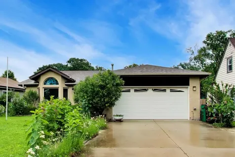 1233 Degener Avenue Elmhurst IL 60126