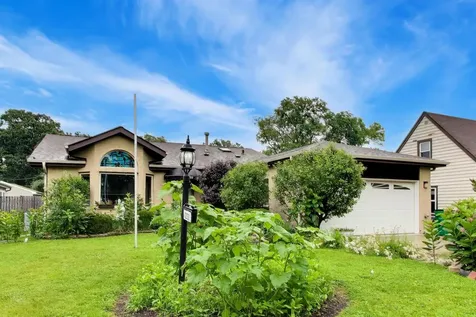1233 Degener Avenue Elmhurst IL 60126