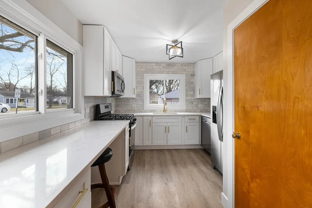 5130 Williams Street Downers Grove IL 60515