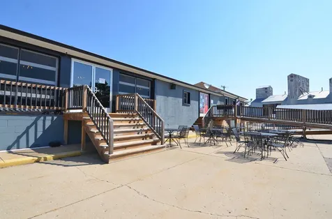 818 North Shabbona Street Streator IL 61364