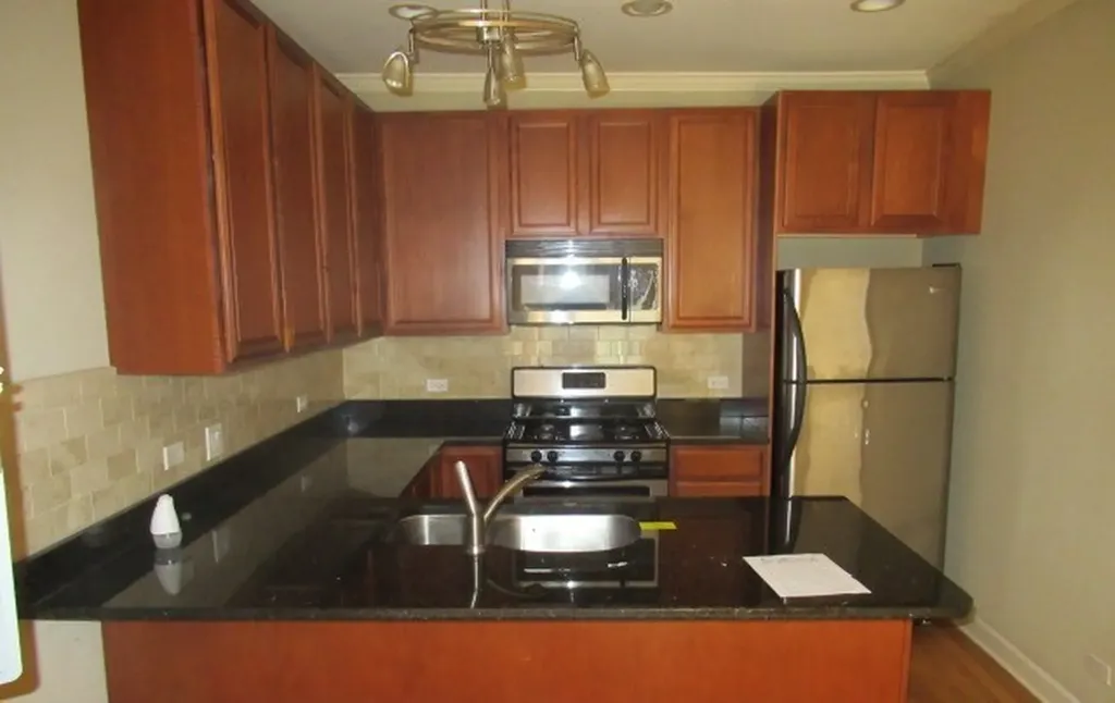 3711 North Kenneth Avenue Chicago IL 60641