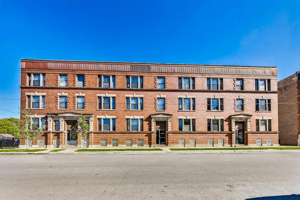 6209 South Dorchester Avenue Chicago IL 60637