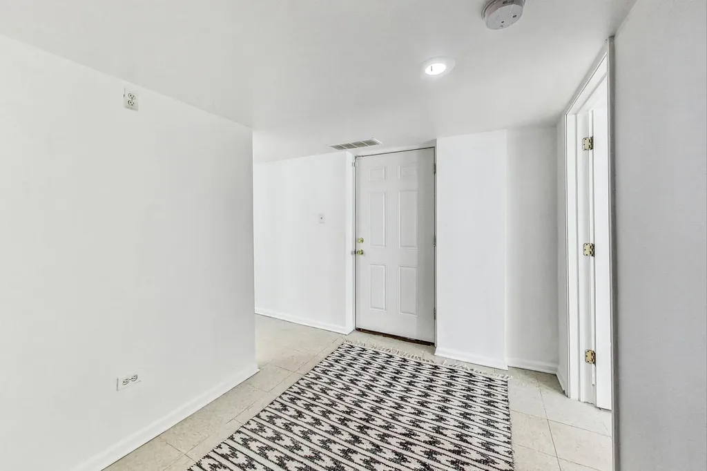 6209 South Dorchester Avenue Chicago IL 60637