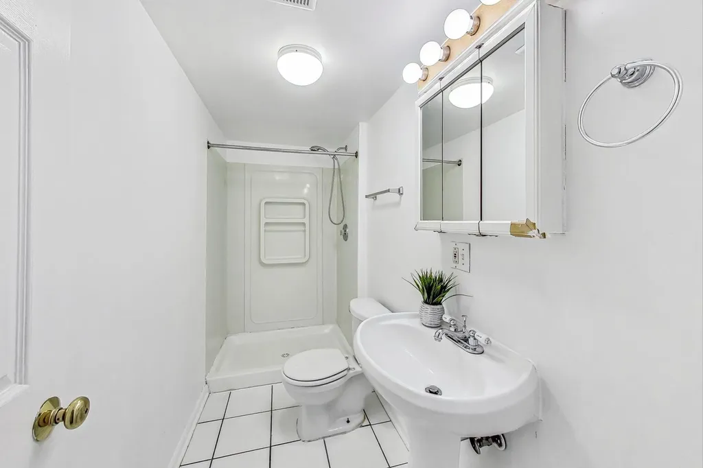 6209 South Dorchester Avenue Chicago IL 60637