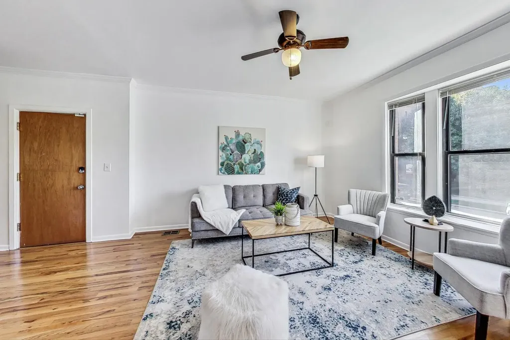 6209 South Dorchester Avenue Chicago IL 60637