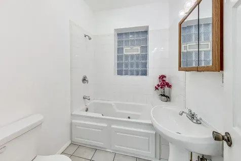 6209 South Dorchester Avenue Chicago IL 60637