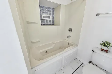 6209 South Dorchester Avenue Chicago IL 60637